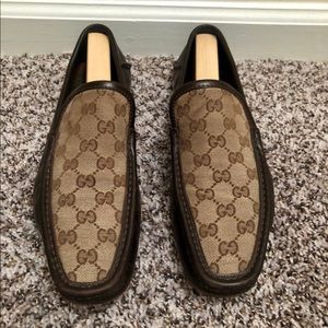 Gucci Loafer.